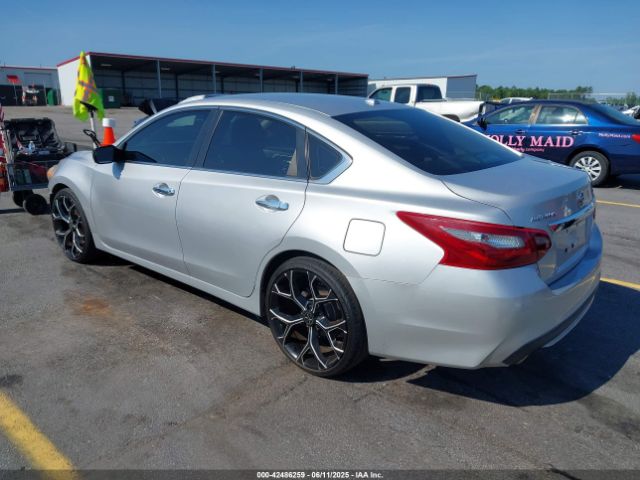 2018 NISSAN ALTIMA 1N4AL3AP0JC246884 Photo 2