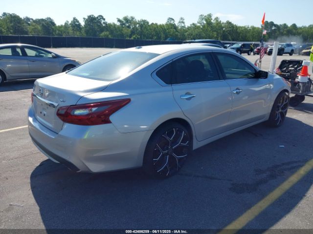 2018 NISSAN ALTIMA 1N4AL3AP0JC246884 Photo 3