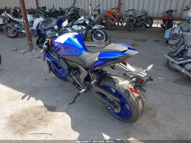 Yamaha Yzf-r7 2025 JYARM38Y4SA003676 Image 3