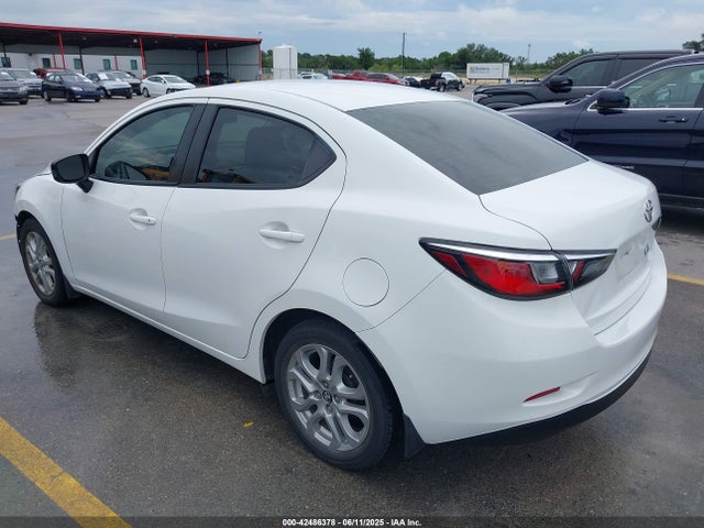 Toyota p5v 2018 3MYDLBYVXJY318964 Image 3