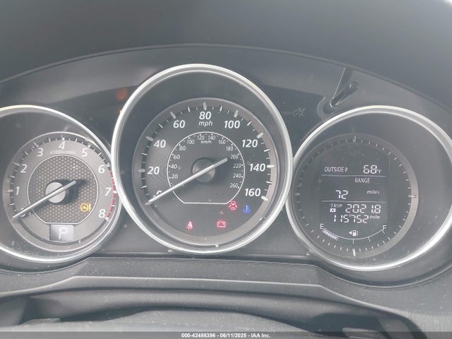 JM1GJ1V61E1117750 Mazda py