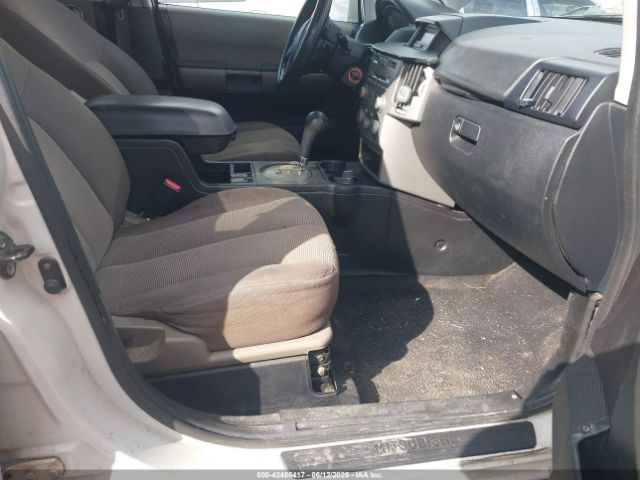 2004 MITSUBISHI ENDEAVOR 4A4MM31SX4E116699 Photo 4