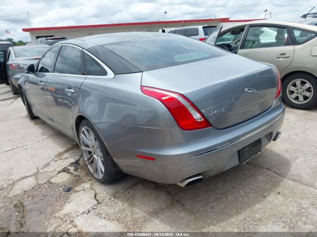 2012 JAGUAR XJ SAJWA2GB5CLV23903 Photo 2