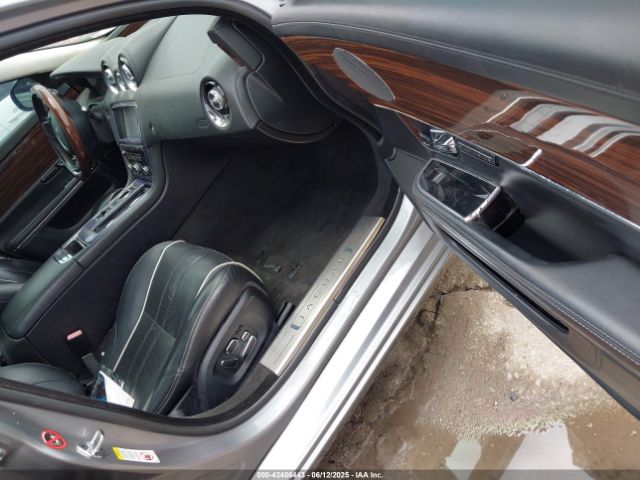 2012 JAGUAR XJ SAJWA2GB5CLV23903 Photo 4