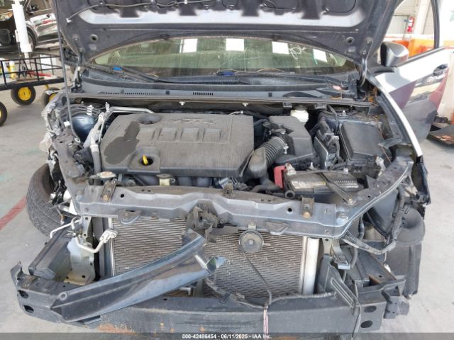 5YFBURHE0JP802699 Toyota COROLLA LE