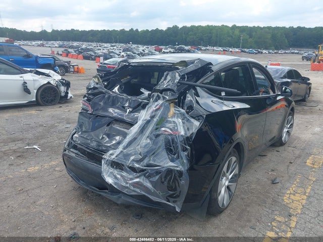 2022 TESLA MODEL Y 7SAYGAEE6NF575000 Photo 3