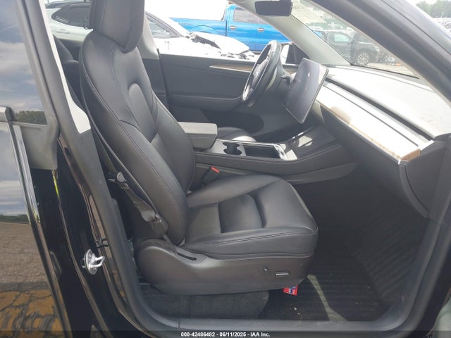 2022 TESLA MODEL Y 7SAYGAEE6NF575000 Photo 4