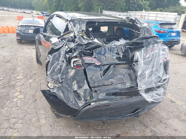 2022 TESLA MODEL Y 7SAYGAEE6NF575000 Photo 5