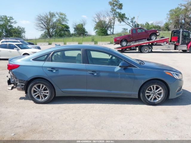 5NPE24AF2HH529376 Hyundai 2017