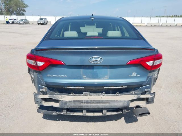 5NPE24AF2HH529376 Hyundai 2017