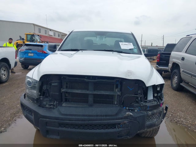 1C6RR6LG6RS156061 RAM 1500 Classic Warlock  4x2 5'7 Box