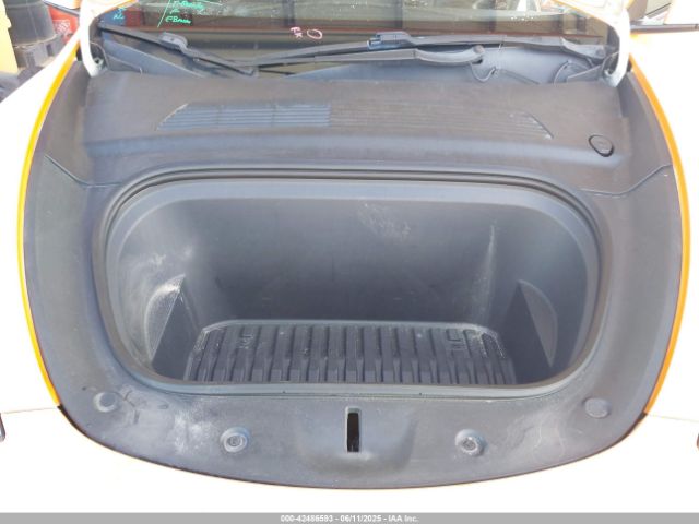 5YJYGDEE6LF030717 Tesla Model Y