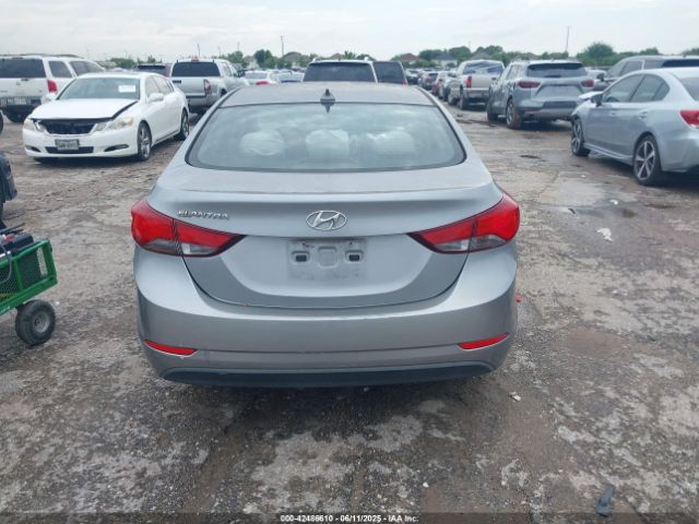 5NPDH4AE9GH694809 Hyundai ELANTRA SE