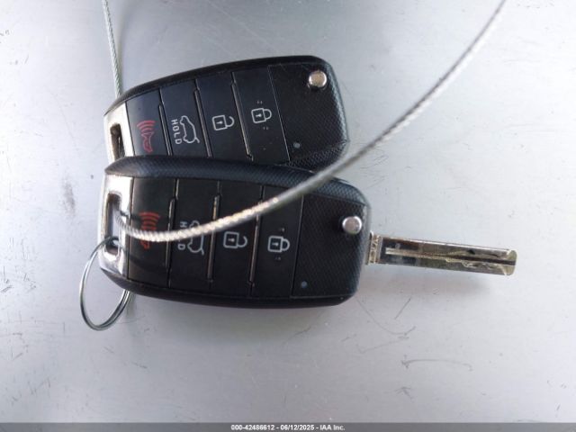 KNDJP3A51G7238839 KIA SOUL +