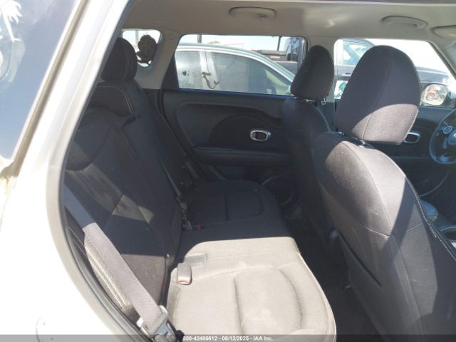 KNDJP3A51G7238839 KIA SOUL +