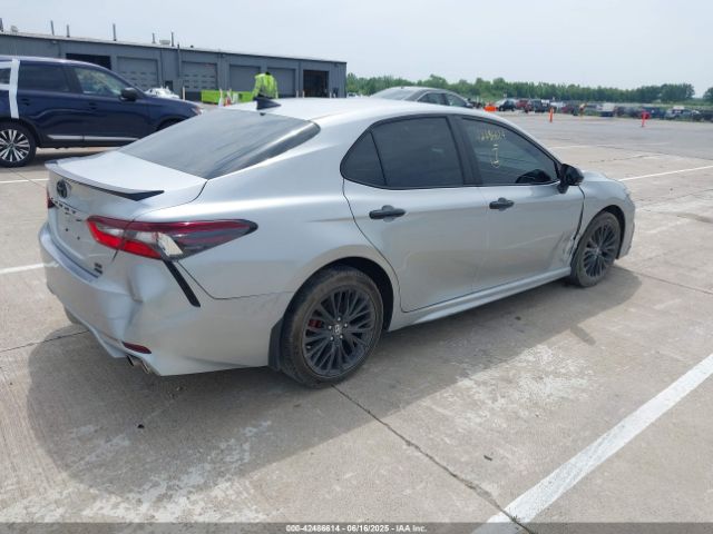 2022 TOYOTA CAMRY 4T1G11BK7NU055797 Photo 3