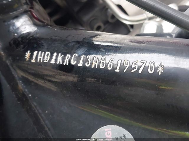 2017 HARLEY-DAVIDSON FLHXS 1HD1KRC13HB619570 Photo 9