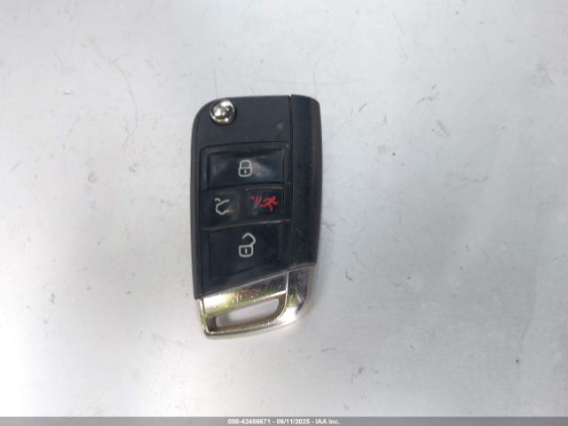 3VW4T7AU3FM071179 Volkswagen GTI