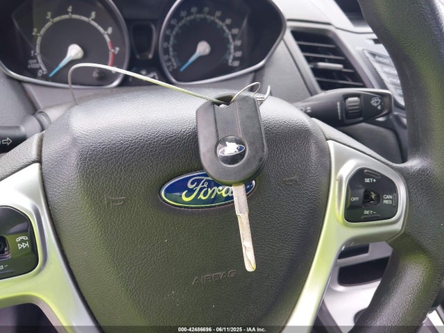 3FADP4BJ5KM135393 Ford 2019