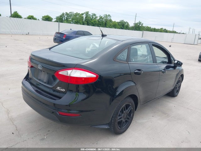 3FADP4BJ5KM135393 Ford 2019