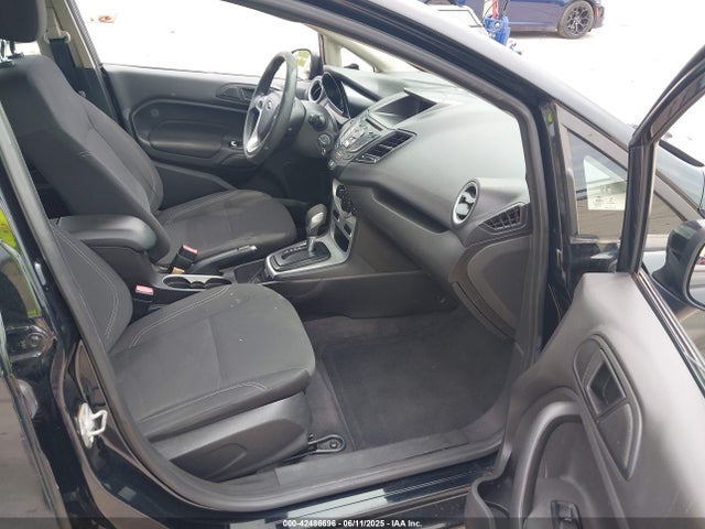 3FADP4BJ5KM135393 Ford 2019
