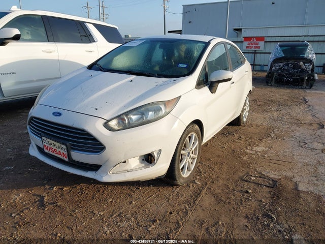 Ford 2019 2019 3FADP4BJ9KM148910 Image 2