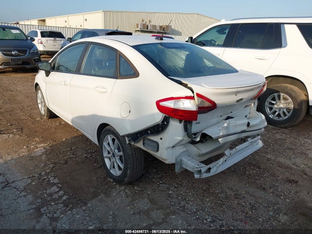 Ford 2019 2019 3FADP4BJ9KM148910 Image 3