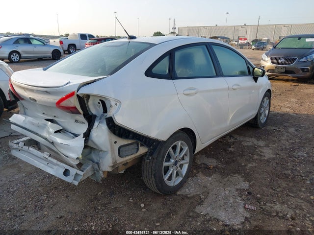 Ford 2019 2019 3FADP4BJ9KM148910 Image 4