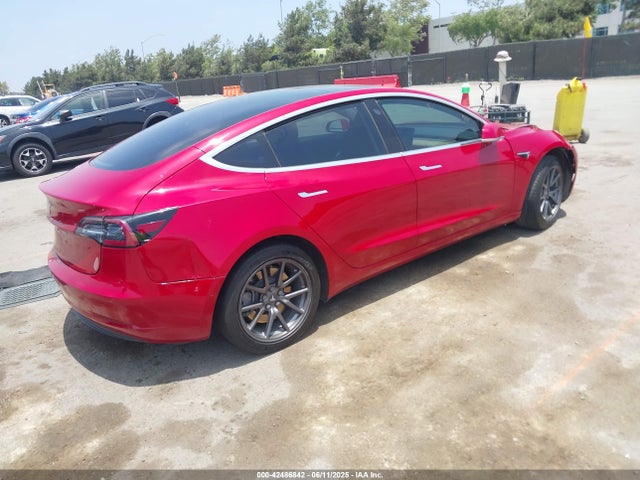 2018 TESLA MODEL 3 5YJ3E1EA6JF049521 Photo 3