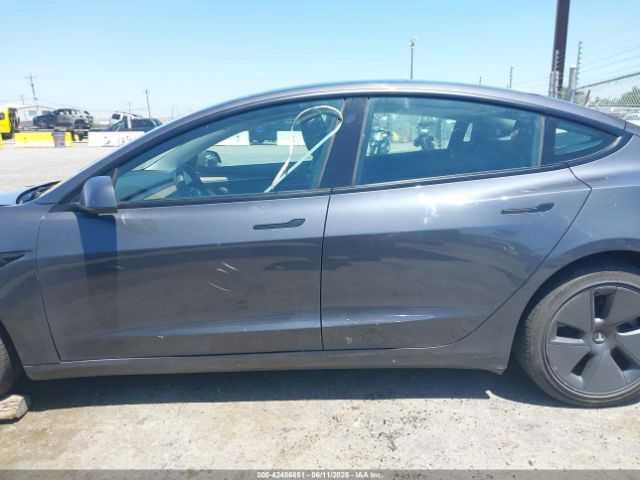 5YJ3E1EA2PF639384 Tesla MODEL 3