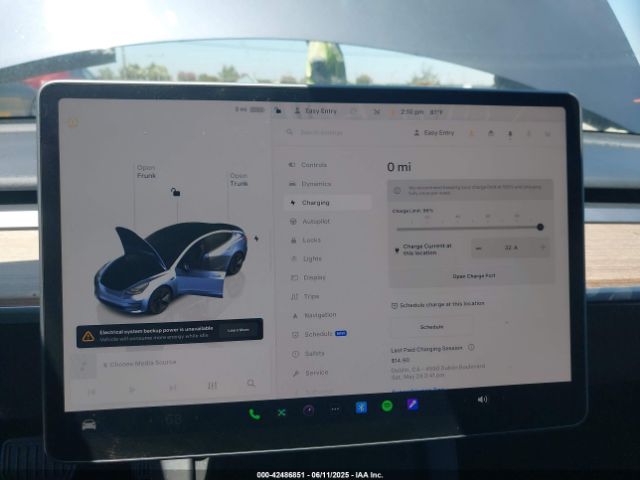 5YJ3E1EA2PF639384 Tesla MODEL 3