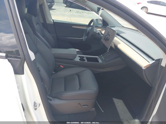 2023 TESLA MODEL Y 7SAYGDEE6PA148806 Photo 4