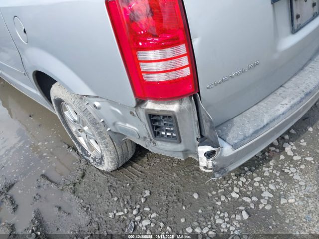 2010 CHRYSLER TOWN & COUNTRY 2A4RR5D14AR214553 Photo 5