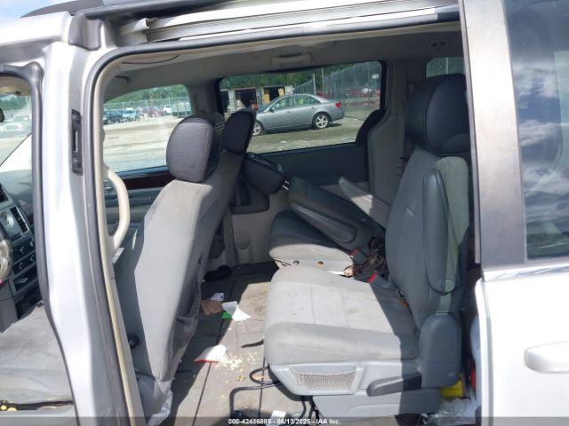 2010 CHRYSLER TOWN & COUNTRY 2A4RR5D14AR214553 Photo 7