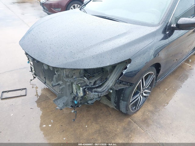 1HGCR2F5XGA082813 Honda k24w1