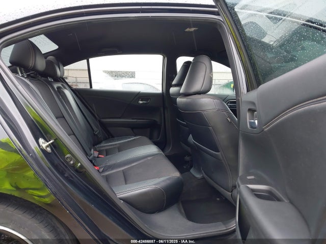 1HGCR2F5XGA082813 Honda k24w1