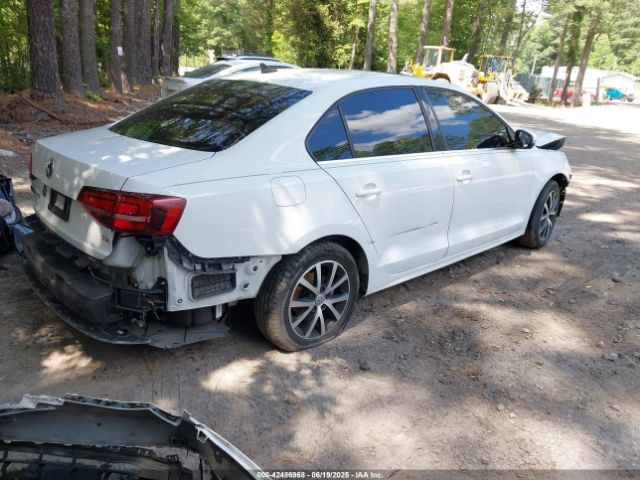 2018 VOLKSWAGEN JETTA 3VWDB7AJ1JM261886 Photo 3