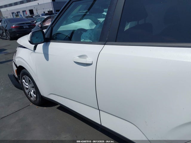 KNDJ23AU8N7172454 KIA mpi nu