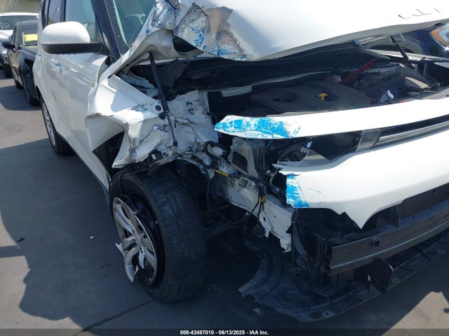 KNDJ23AU8N7172454 KIA mpi nu