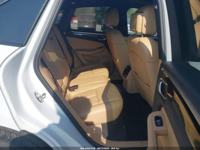 2018 PORSCHE MACAN WP1AA2A50JLB21679 Photo 7