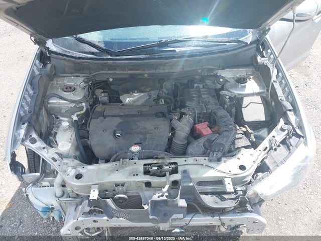 JA4AP3AU4JZ000724 Mitsubishi mivec