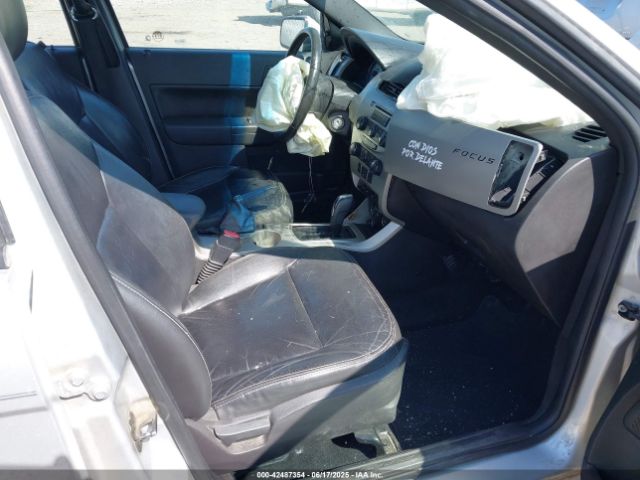 2010 FORD FOCUS 1FAHP3GN2AW196612 Photo 4