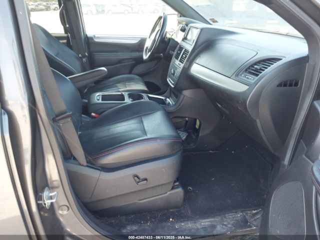 2C4RDGEG8KR760423 Dodge Grand Caravan Gt