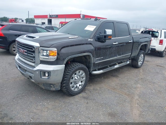 42487435 :رقم المزاد ، 1GT12TEYXJF275727 vin ، 2018 Gmc Sierra 2500hd Slt مزاد بيع