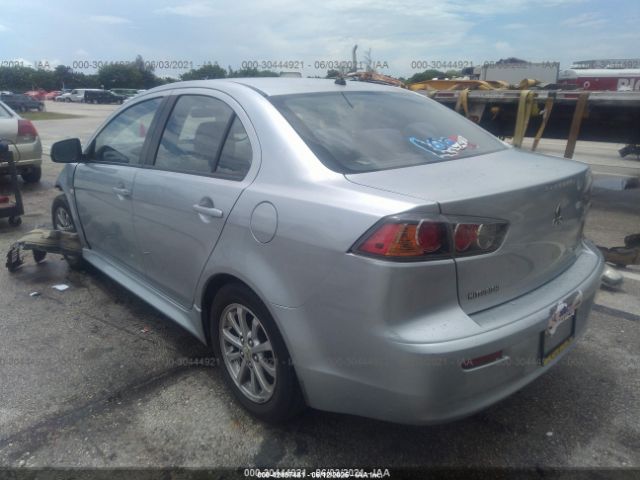 2011 MITSUBISHI LANCER JA32U2FU9BU019711 Photo 2