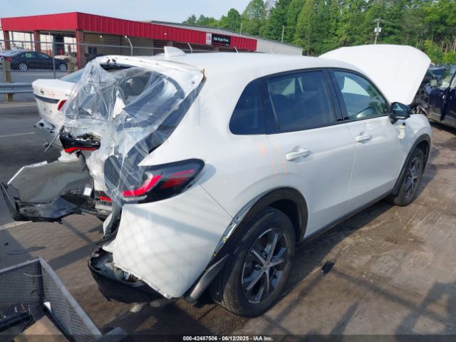2024 HONDA HR-V 3CZRZ1H7XRM714694 Photo 3