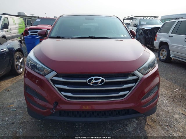 KM8J23A49JU837305 Hyundai TUCSON SE