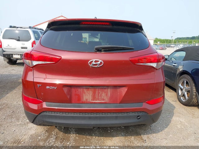 KM8J23A49JU837305 Hyundai TUCSON SE