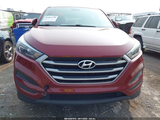 KM8J23A49JU837305 Hyundai TUCSON SE