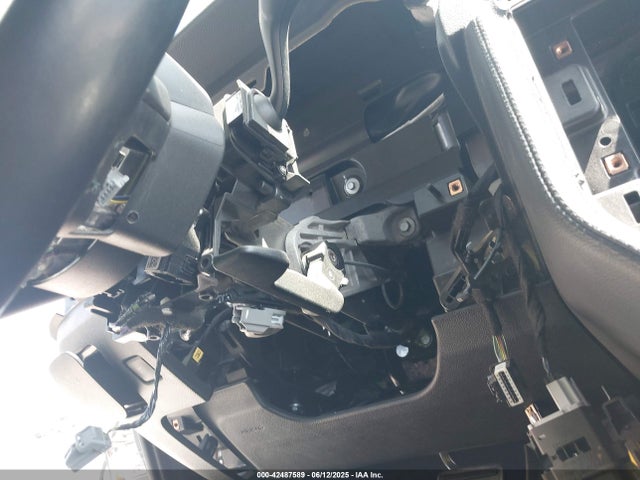 Ford tivct 2022 1FA6P8CFXN5136110 Image 6